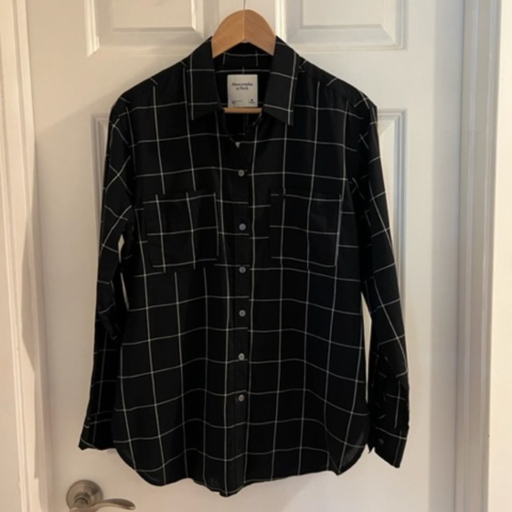 Abercrombie & Fitch Plaid Button Up (NWT)